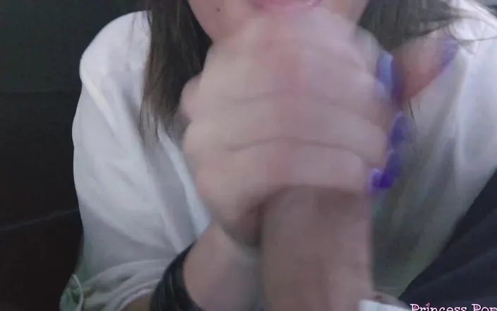 Princess Poppy: White Shirt - Dirty Talk - Backseat Blowjob