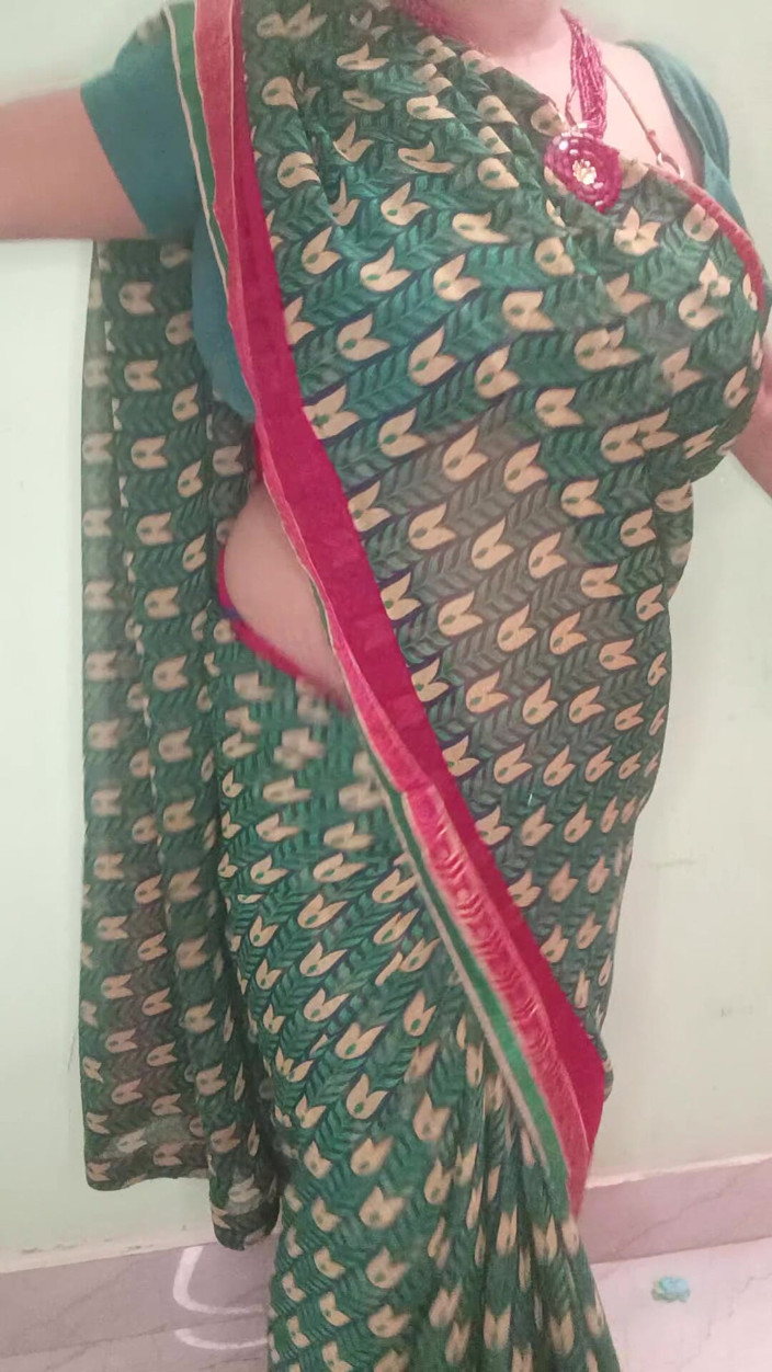 Kavita suman: Chci velkého černého ptáka. Indická bbw manželka saree tanec a nahá...