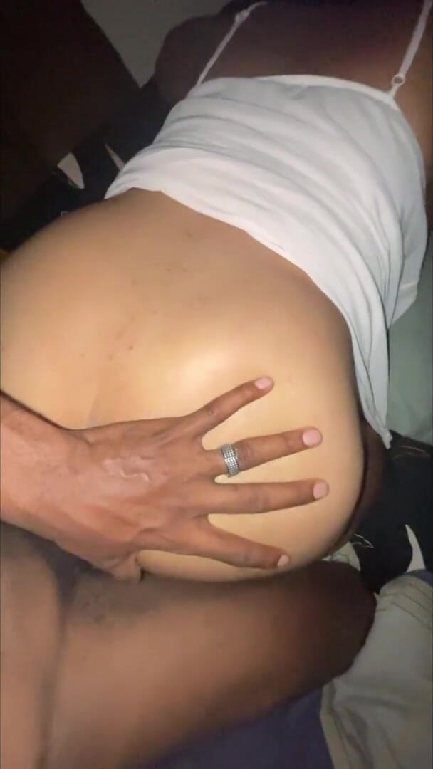 DutyFreeX: I Want Sex Before Bed Hard Please!!