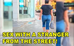 Garota de rua, eu não tenho o suficiente para pagar sua dívida e eu acabei fodendo um homem estranho até que ele o faz gozar