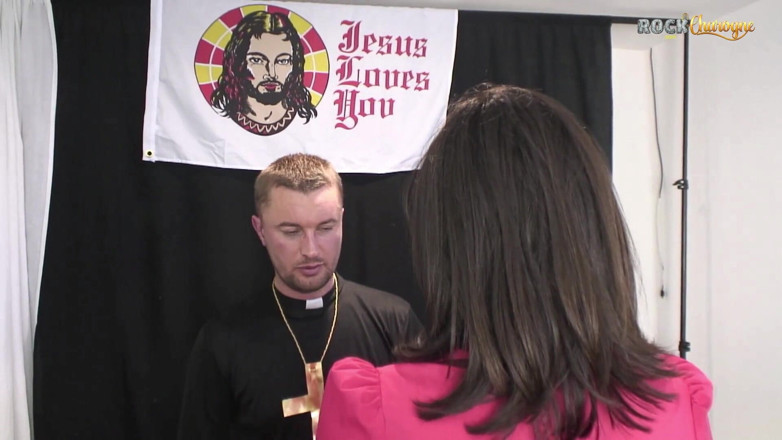 Rock Charogne: Stephanie Fucks in Oh Cum All Ye Faithfull