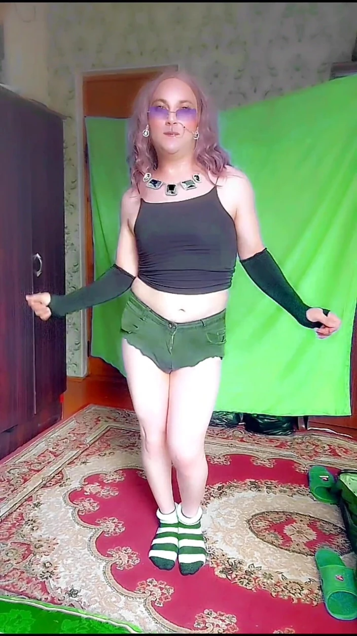 Kitty_Cross: Embrasse ta diva intérieure : le meilleur short de travesti, moments...