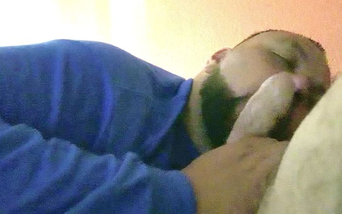 SloppyToppy: मेरे दोस्त जिज्ञासु स्ट्रेट डैड को मेरे मुंह में उसका लंड पसंद है