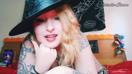 Estrella Steam: Witch makes eye contact with you