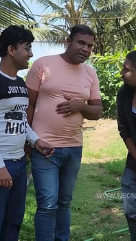 Desi Sabjiwali Bhabhi Desi Sex Uncut