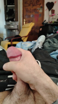 A Quick Cumshot 1