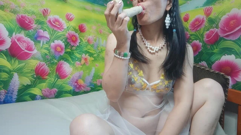 sweethanajapanese: Трахаю пизду і дупу, а потім смокчу бруд