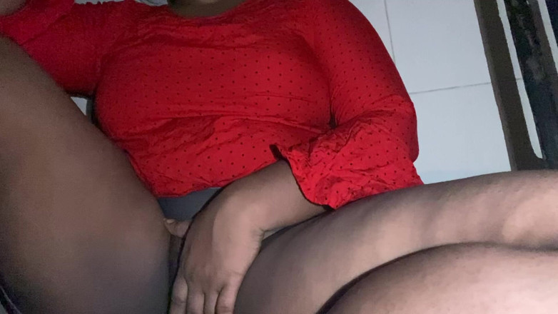 Angoori: Trisha kar madhu amcığını parmaklıyor