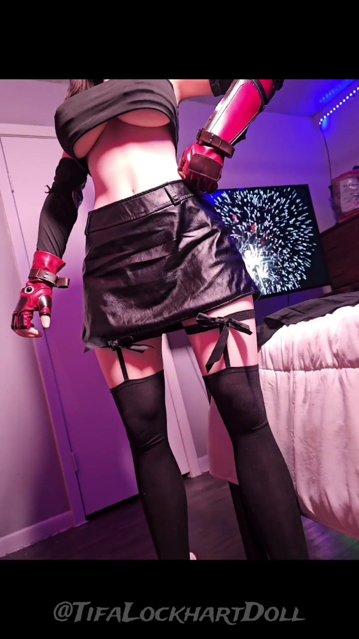 Tifa Lockhart doll: Tifa Lockhart: Paying off 7th Heaven's Debt BDSM