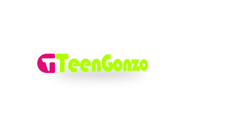 Gonzo Living: Teengonzo Kasey Warner bekommt einen bbc von Sean Michaels, teengonzo...
