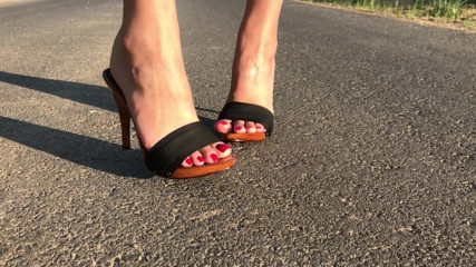 Goddess Lena: Hieldouche