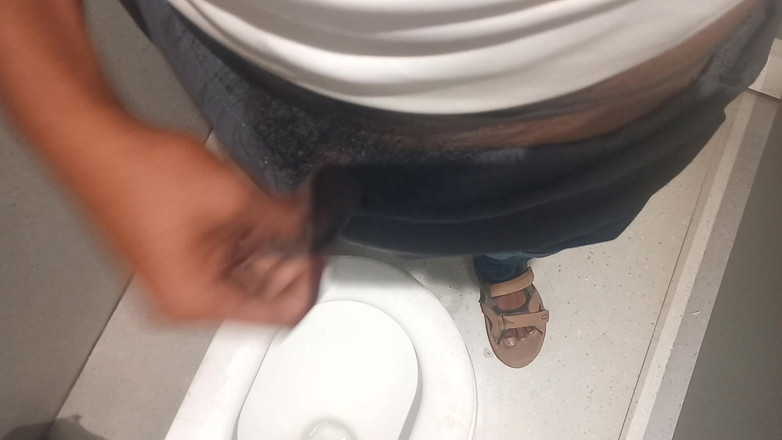 KUMBHA MANOJ KUMAR: We hebben geen contract voor ziekenhuisverpleegster die alleen entertainment neemt...