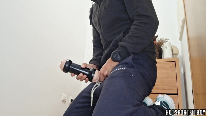 Hotsportfitboy: Ryzykowne światło ciała jebanie w Friend's House - Big Hard Cock and...