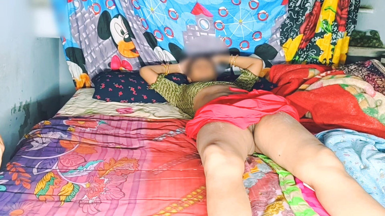 Rakul008: सुंदर देसी भारतीय सुंदर सौतेली बहन की विशाल लंड से चुदाई होती है उसे 100% चरमसुख मिलता है सुंदर हॉट भारतीय सौतेली बहन