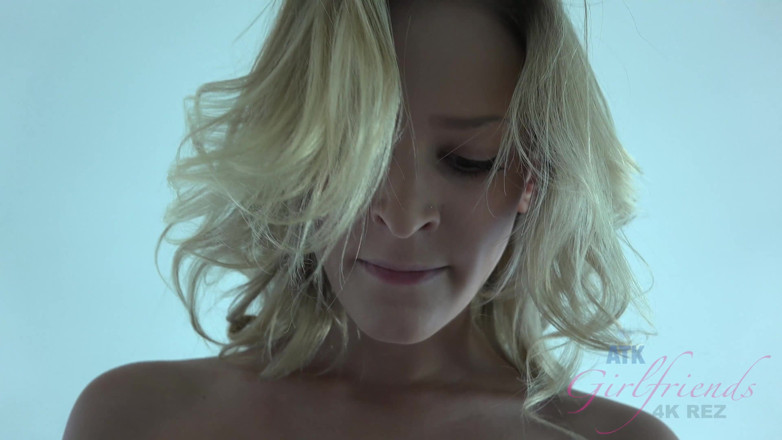 ATK Fans (Girlfriends): Virtual vacation las vegas with emma hix