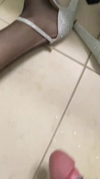 Crossdresser madison cd ngocok kontol dan muncrat kompilasi masturbasi masturbasi tante seksi dengan stoking seksi