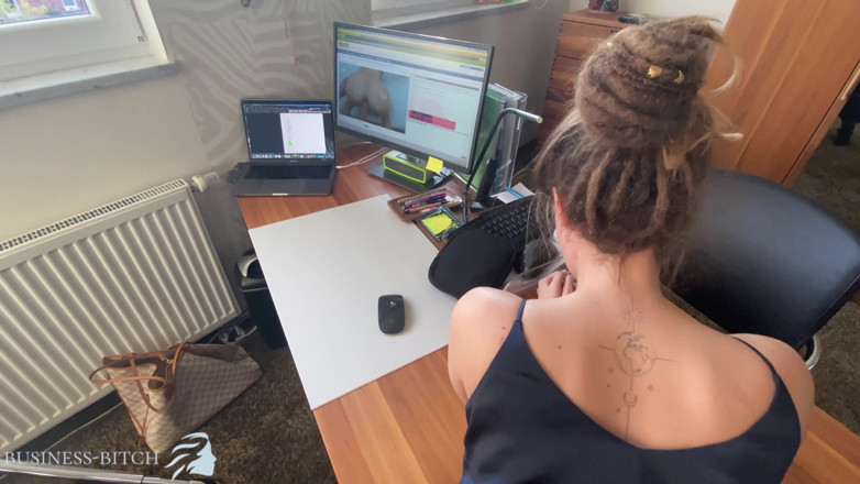 Business Bitch: Employee caught by her boss cum fill up