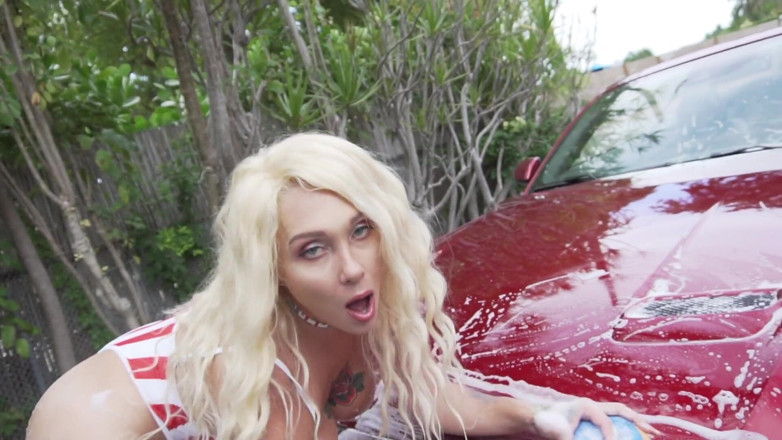Freak Mob Media: 4th of July Gets Nasty with Alexis Andrews