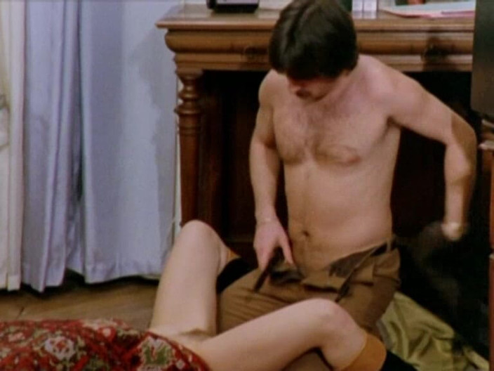 Java Consulting: 法国复古同事在办公室啪