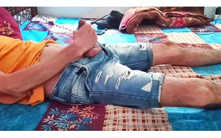Desi__Panda: Indian Straight Gay Boy Masturbate