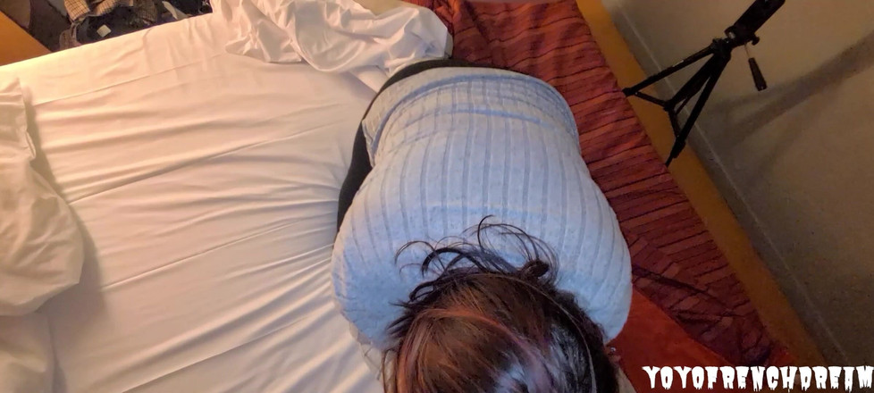 YoyoFrenchDreamPOV: Îmi oferă să-mi fac ziua de lucru la serviciu în camera...