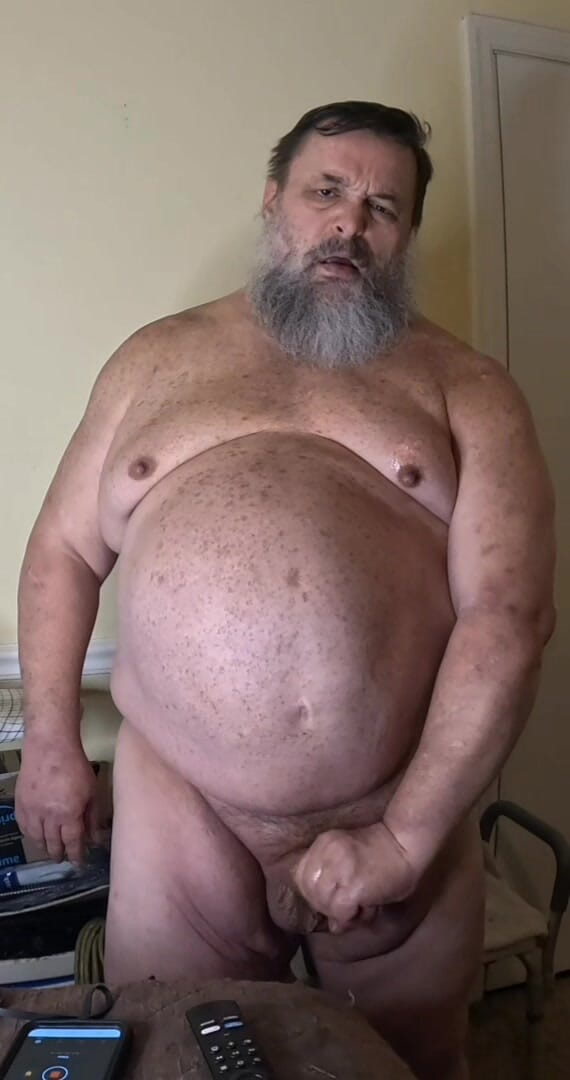 GeneWadexxx: Großer bär schießt große ladung