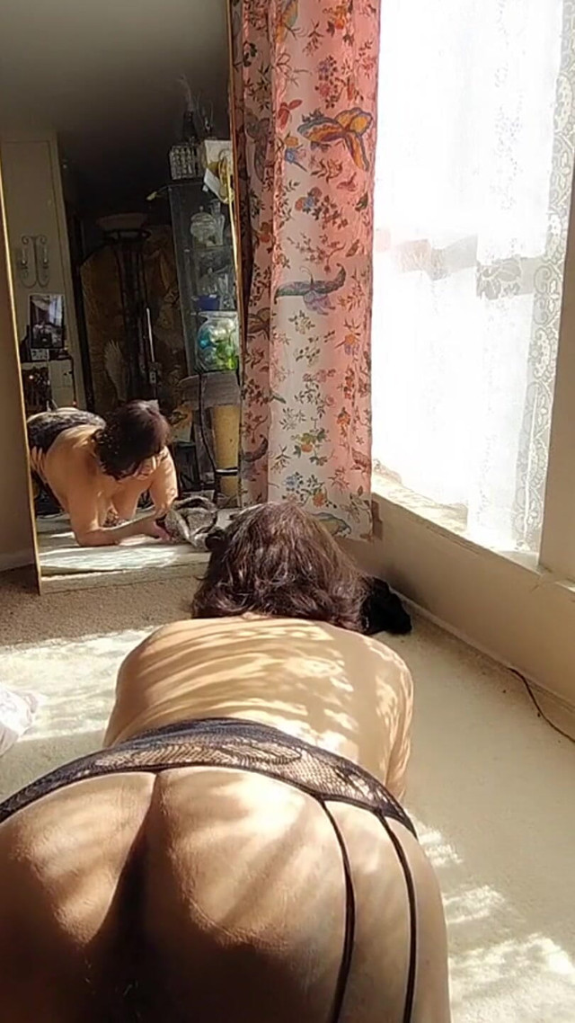 My Granny Ass Sure Likes How My Dildo Feels (Zilah Luz)