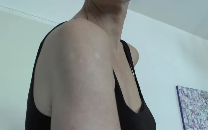 Lady Victoria Valente: Scars on My Upper Arm, Lady Victoria Valente