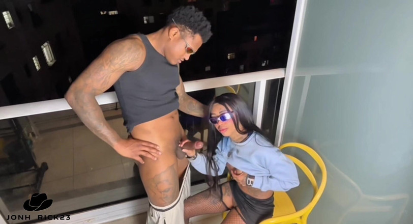 Jonh Rick: สาวผอมบนระเบียง