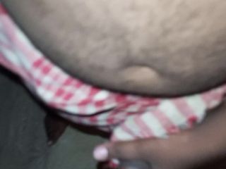 Indoor ally: Hintli teyzenin kızları büyük penisleriyle seks yapıyor