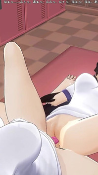 Eşofmanlı iki lezbiyen öğrenci soyunma odasında bir dildodan boşalıyor