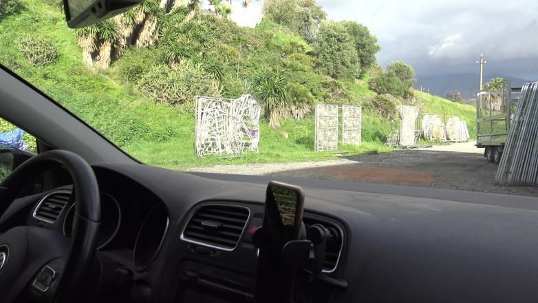 Stepmom Susan: Madrastra muestra su coño peludo a su hijastro virgen de 18...