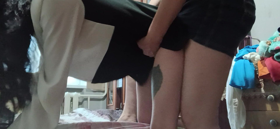 Lesbian-illusion: Вместо дополнительных частных уроков дома, моя учительница-милфа трахает меня страпоном