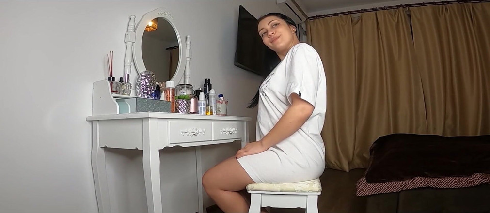 SassyTiff: Süper ateşli esmer mastürbasyon