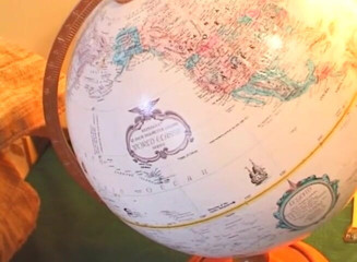 Analiscius: बड़े स्तनों वाली सांवली बेब की दोनों छेदों में चुदाई हो रही है