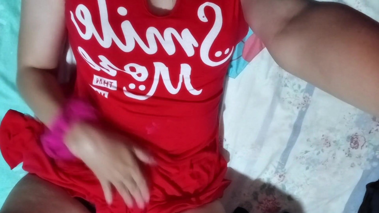 Yulieth Gomez: The Porn Actress Makes a Video Call with a Fan...