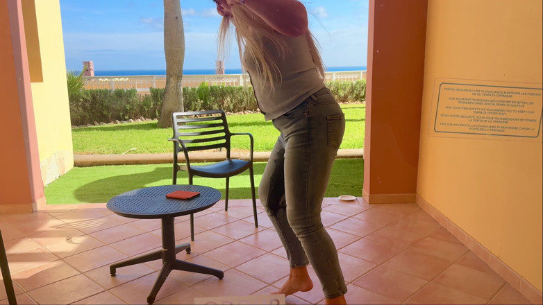Emma Voyeur: Locked on the Balcony - Desperate Piss in My Jeans