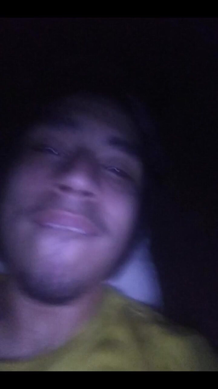 AlexAlejandro13: Joyeux samedi après-midi et soirée