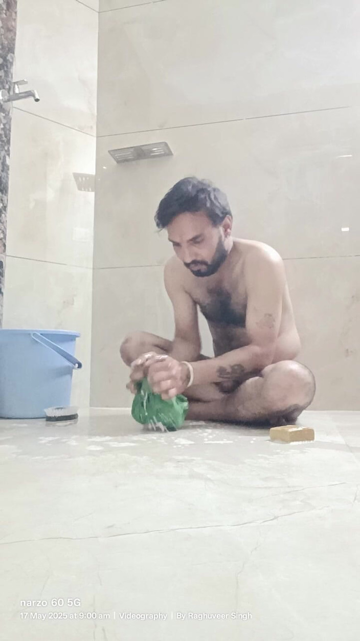 Rajasthani-old-lover: Хлопчик Раджастхані показує пеніс