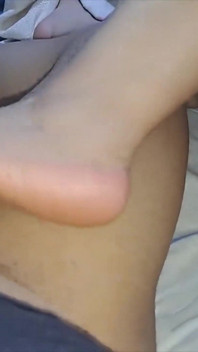 Condividendo Il Letto Con La Suocera Culona, Finisce in...
