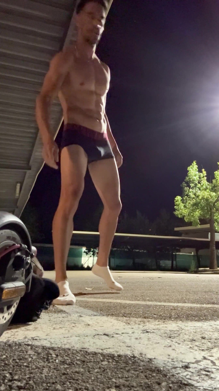 Paul Williams: 裸で歩く方が楽しいです