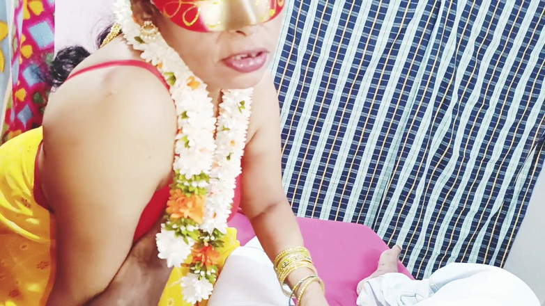 Telugu honey lips: Полное видео, пасынок трахает мачеху, телугу грязные разговоры.