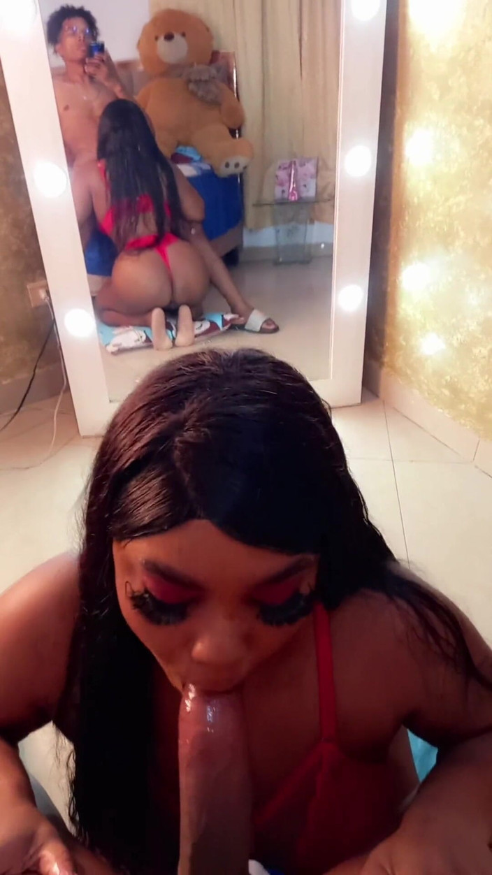 AndreaAndJean: Eboni berpantat gelembung mahu menunggang zakar saya, kemudian mengambil pancutan...