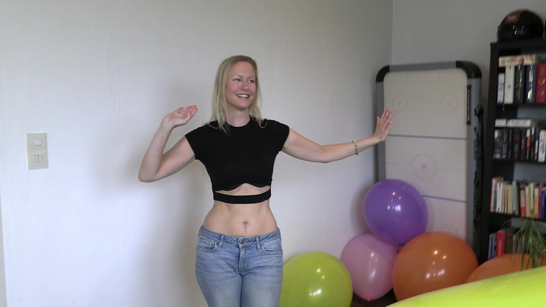 Blondehexe: Se le piacciono le cose grosse...