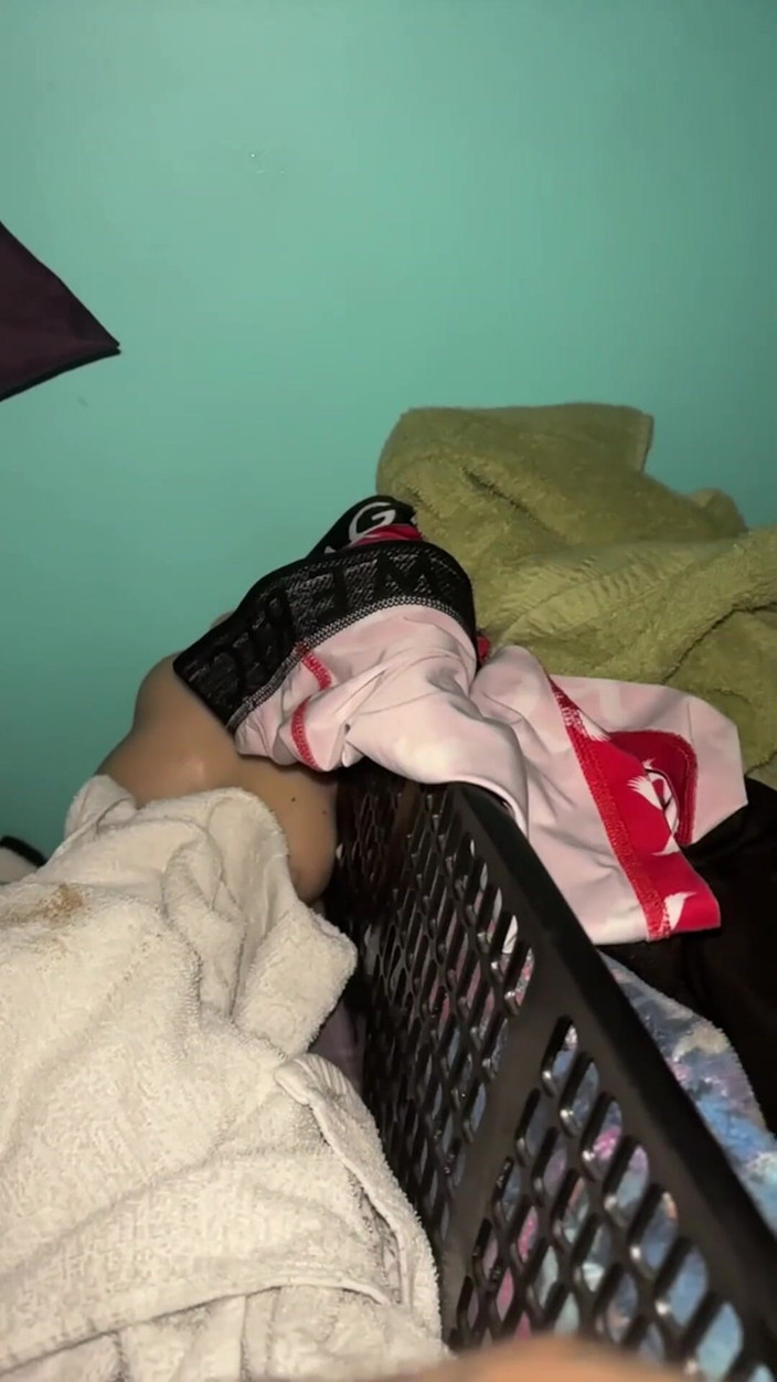 Bigwhitecock: J’adore la bite dans mon cul