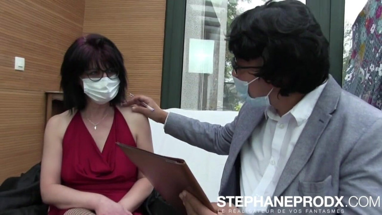 Stephprodx: Doctor moktar and his naive client
