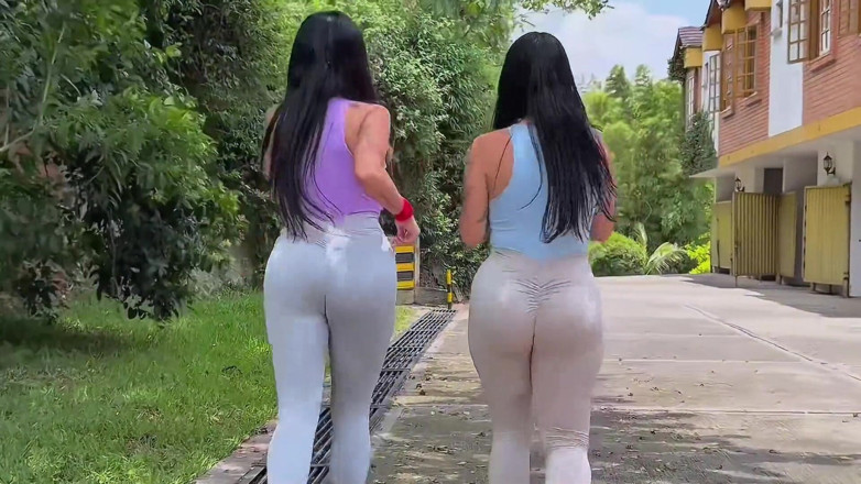 Jenifer Play: Bellissimi Studenti Scopano Il Culo Con L'insegnante Di Fisica