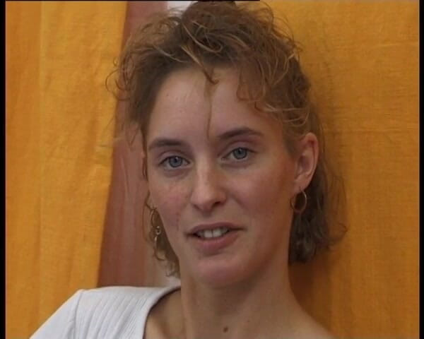 YOUR FIRST PORN: Michelle fingert bis zum schluss - Michelle si sditalina fino alla...