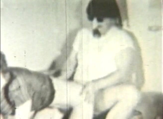 The Vintage Era: MILF vintaj dikongkek gaya doggy