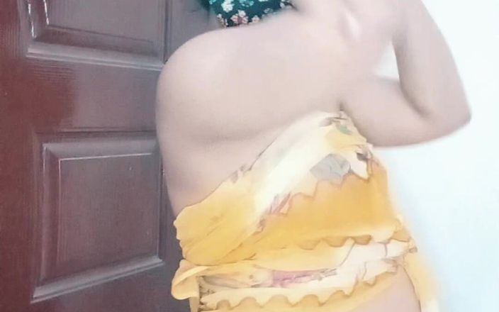 Faryal: Eu me sinto tão sozinha hoje, então eu brinco comigo...